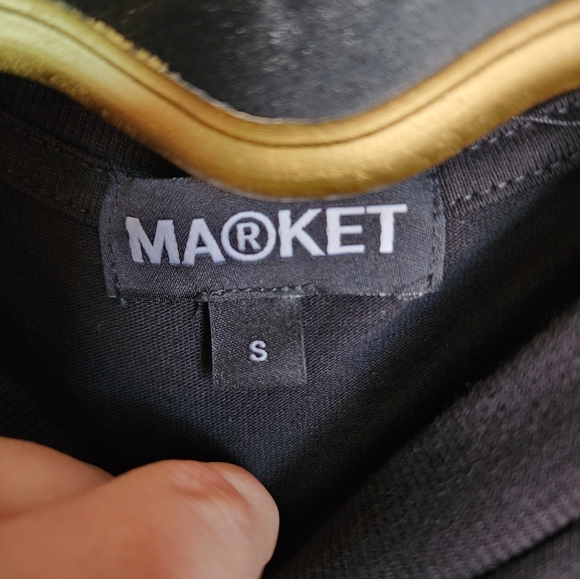 Market Rainbow Rhinestone Black Tee Size Small - Picture 3 of 5